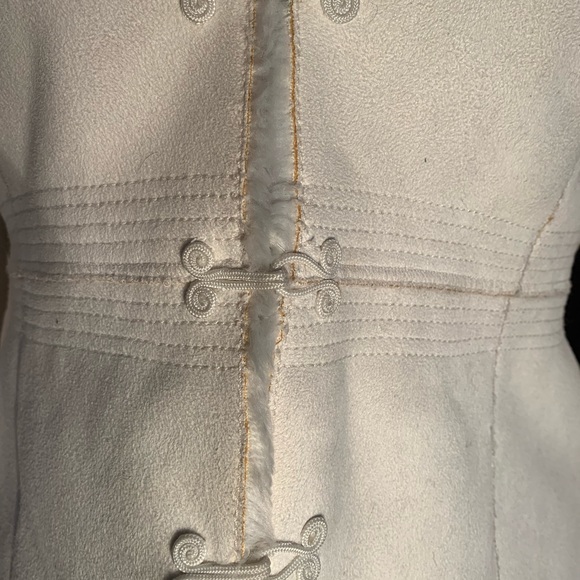 White house black market, cream Faux fur, suede look coat. Size S - Picture 5 of 9